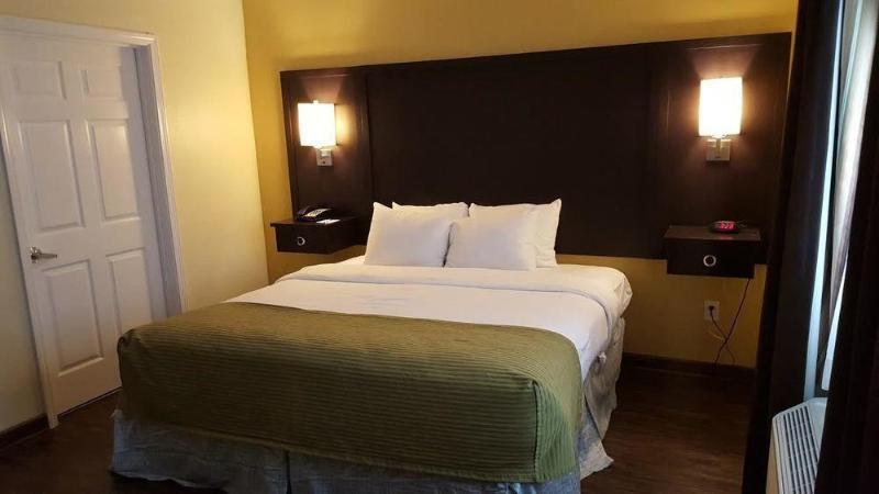 Days Inn & Suites By Wyndham Galveston West/Seawall מראה חיצוני תמונה